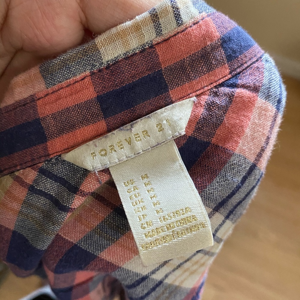 Plaid pink shirt - Picture 2 of 2